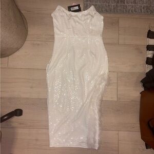 Pretty Little Thing white sequin bandeau feather split midaxi dress NWT